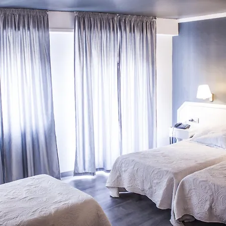 Nest Style Santiago 3*