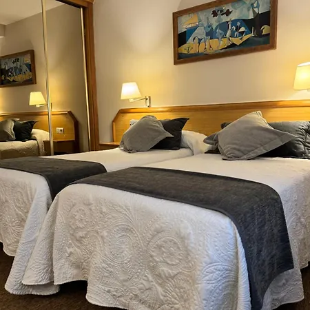 Hotel Nest Style Santiago 3*