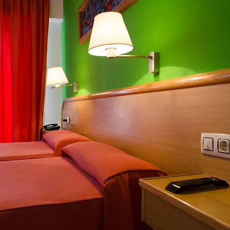 Nest Style Santiago 3*