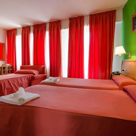 Nest Style Santiago 3*