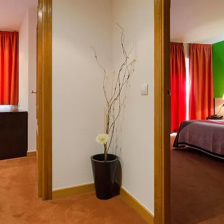 Nest Style Santiago 3*