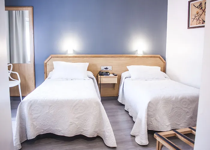 Nest Style Santiago מלון 3*