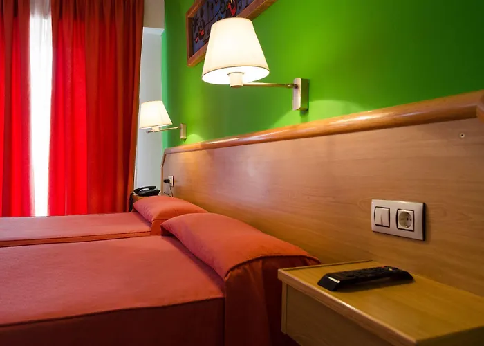 Nest Style Santiago 3*