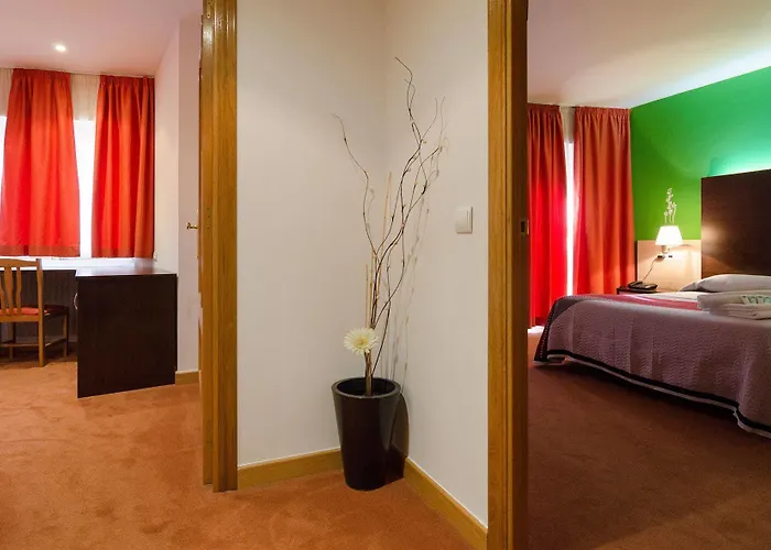 Nest Style Santiago 3*